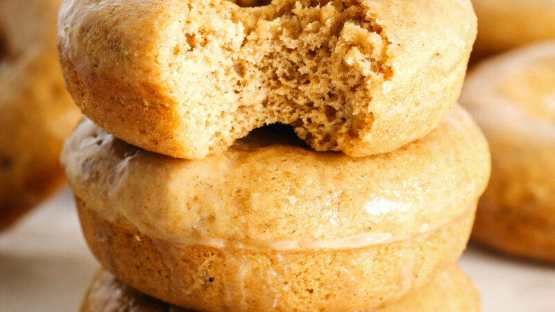 Baked Banana Bread Donuts – Eat Yourself Skinny