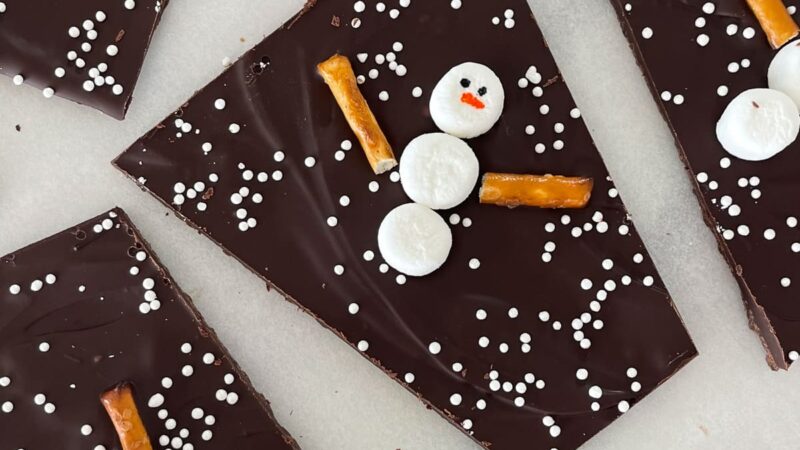 Snowman Chocolate Bark – Skinnytaste