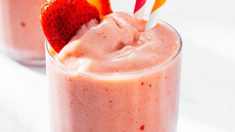 Strawberry Peach Smoothie – A Couple Cooks