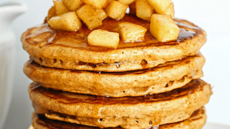 Healthy Apple Cinnamon Pancakes – Eat Yourself Skinny